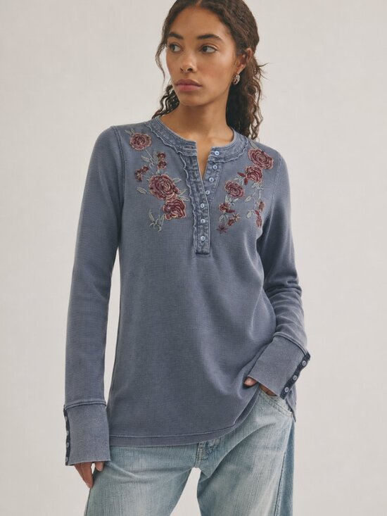 Coldwater Creek Tops - COLDWATER CREEK BELLAROSSA EMBROIDERED THERMAL